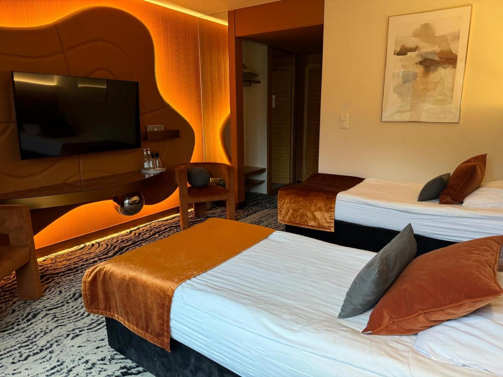 קושצ'יז'נה Bazuny Hotel&Spa מראה חיצוני תמונה