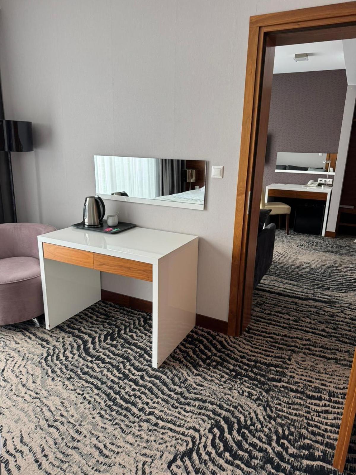 קושצ'יז'נה Bazuny Hotel&Spa מראה חיצוני תמונה