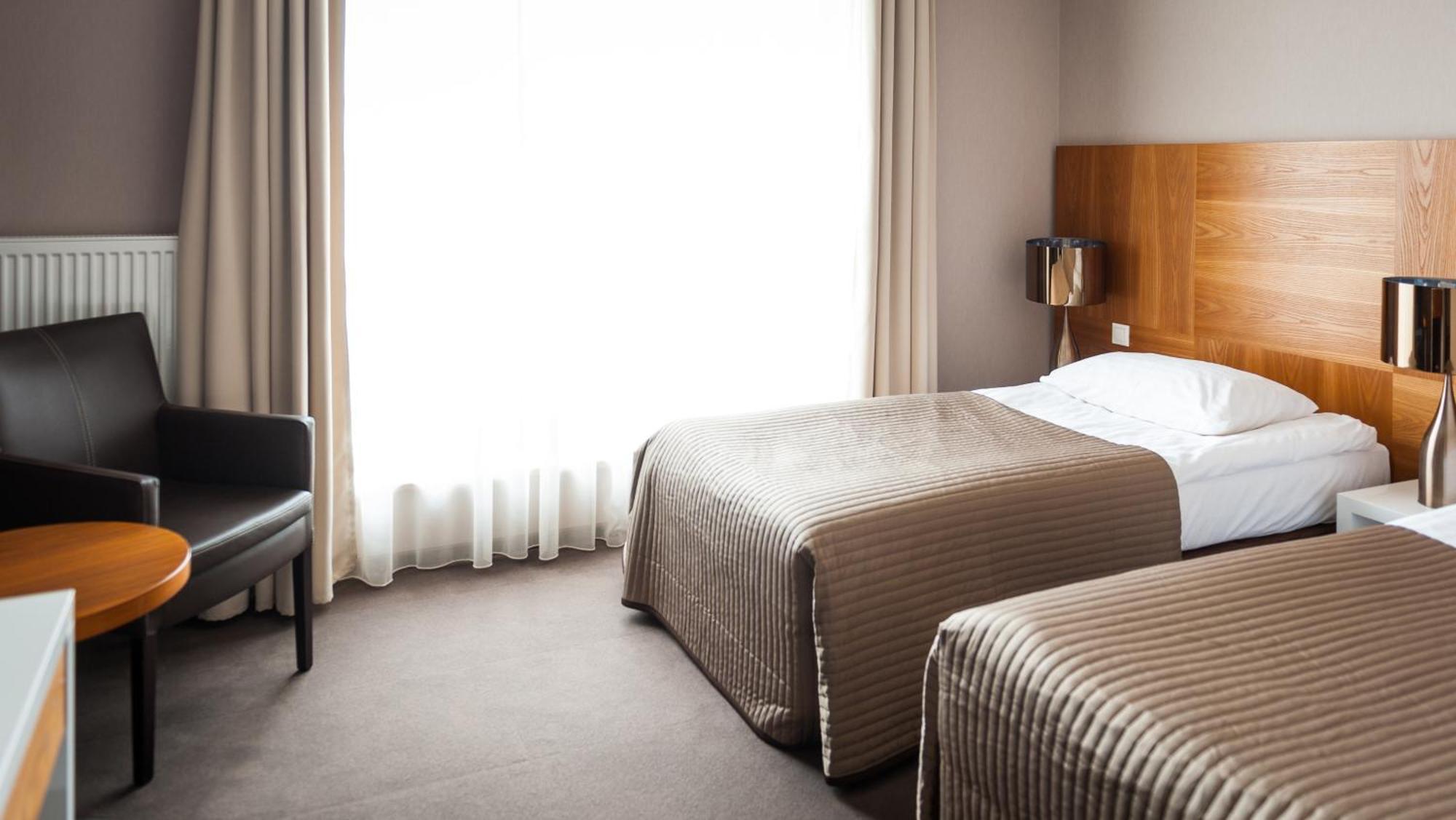 קושצ'יז'נה Bazuny Hotel&Spa מראה חיצוני תמונה